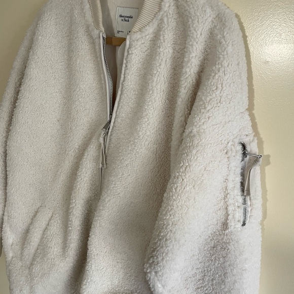 Abercrombie and Fitch oversize Sherpa jacket - Picture 5 of 8